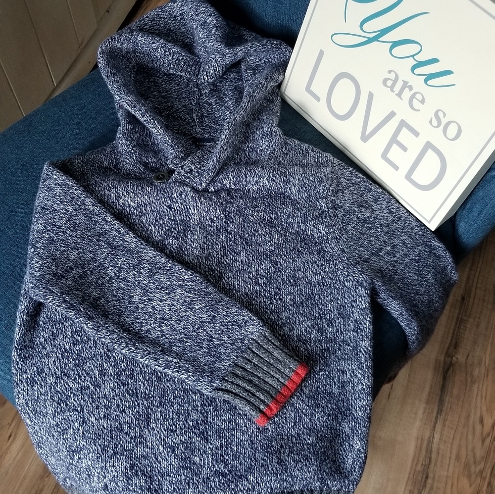 Baby Gap Size 4T hooded sweater. Blue